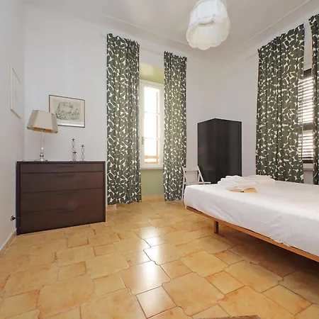 Luxury Vatican White House شقة *
