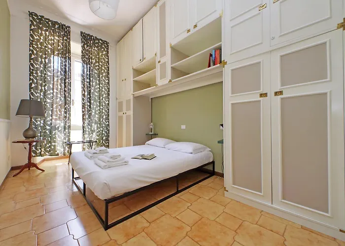 Luxury Vatican White House *